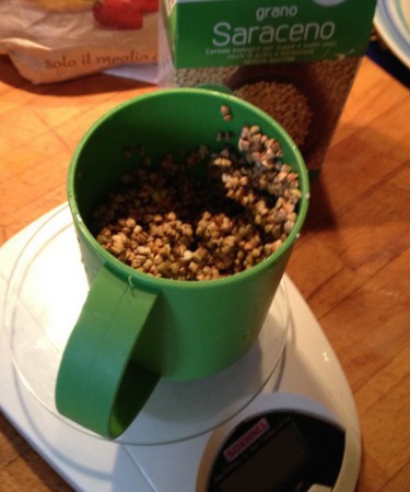 muffin salati con chicchi di grano saraceno